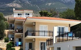 Lourdas Beach Apartments